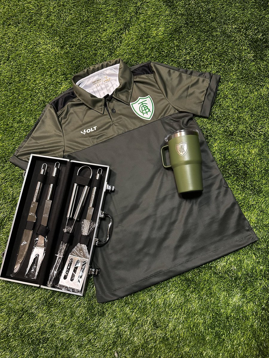 🎁 Presente certo para o torcedor americano! 🐰

Os kits do Coelho reúnem estilo, paixão e utilidade, tudo em um só presente.

⌛️ Faltam poucos dias para o Natal, garanta o seu antes que seja tarde!

👉 Disponível na loja física oficial e on-line: loja.americamineiro.com.br.
