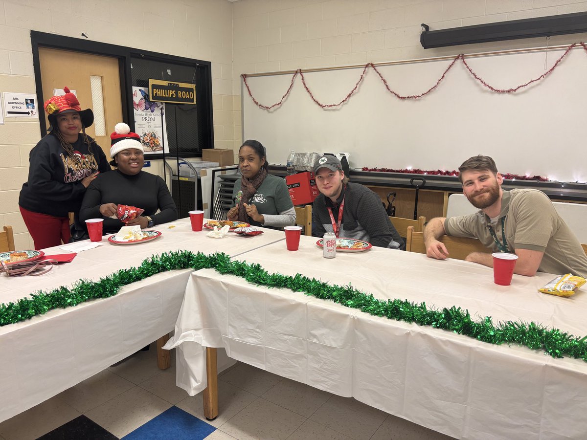 Lithonia High School tweet media