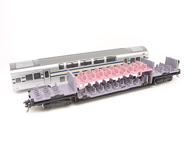 横須賀線のサロ124シート色の変遷を教えて欲しいンゴ！ KATO→上が