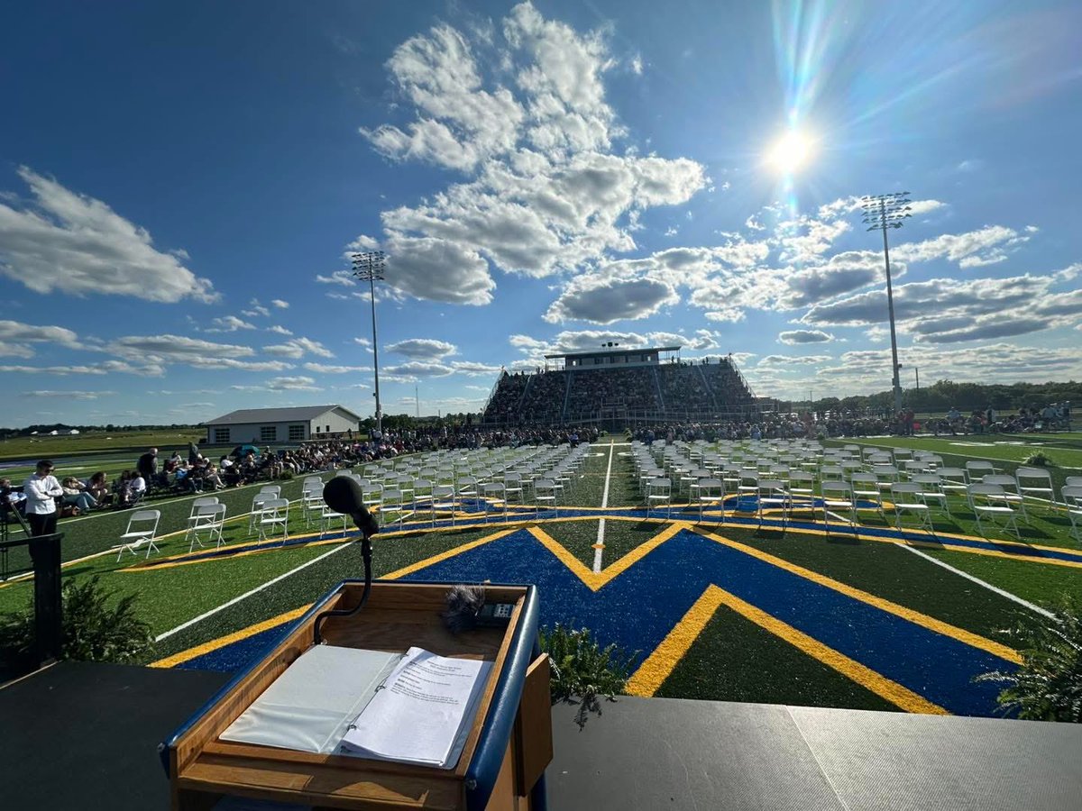 Charlie Cox tweet media