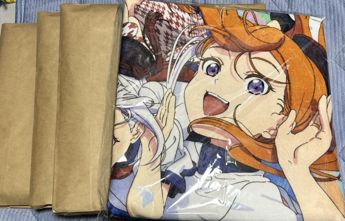 Wonderful Starlines のライブ特典が届きました。 うちのBIGタオルは