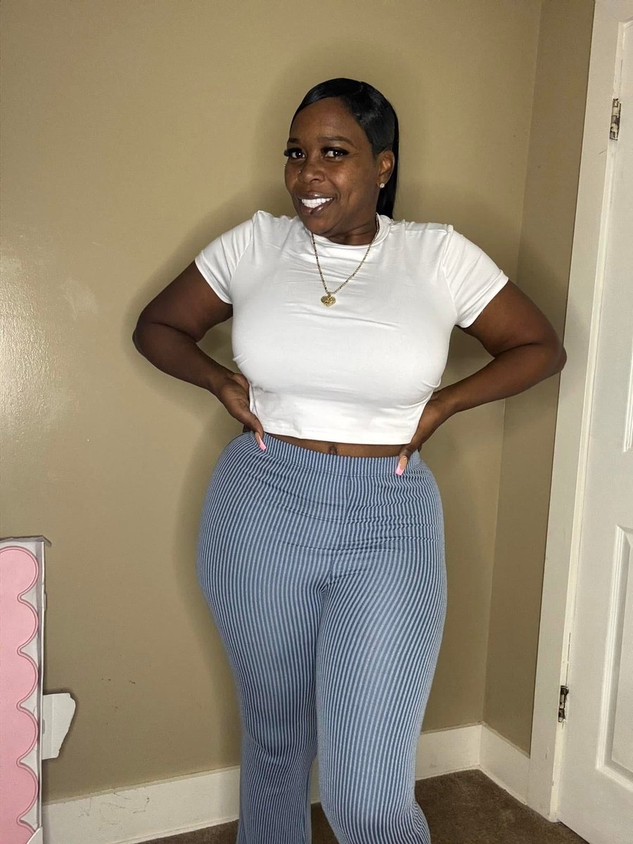 ExoticBossLadyy's tweet photo. 😳😳😳😳😳 https://t.co/8FPju1K59B