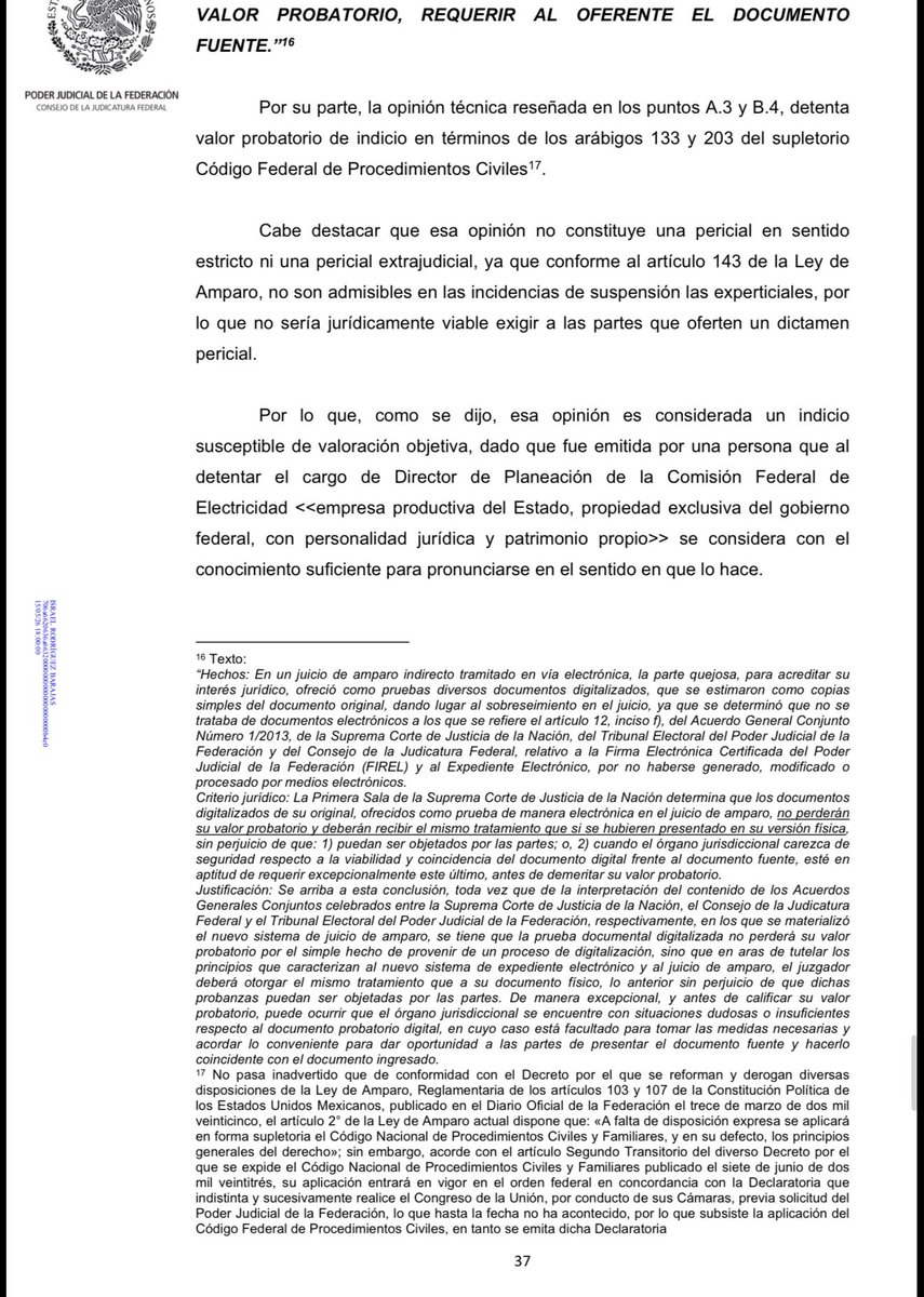 CarlosArteagaTo's tweet photo. El juez 8 dtto reinterpretó hechos de 2022 y convirtió el incidente en un medio de revisión de ejecutorias firmes.

Tomó como hecho superveniente una opinión unilateral -puede emitirse cuando sea-, alteró la cosa juzgada y revocó la suspensión de plano en detrimento de un ejido. https://t.co/WRmX0BAzqH