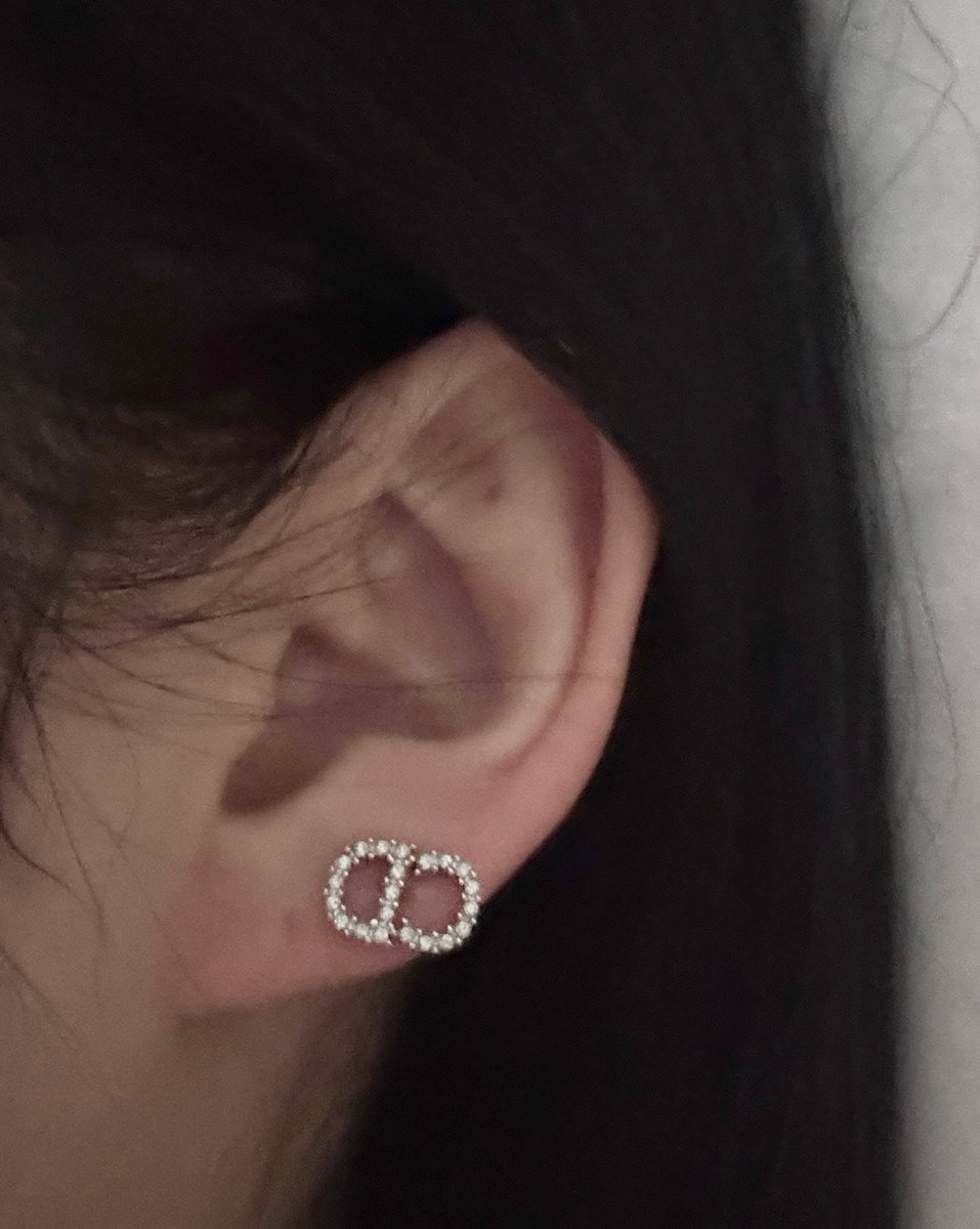 nuavo] Ribbon classic earring, image size:957x1200