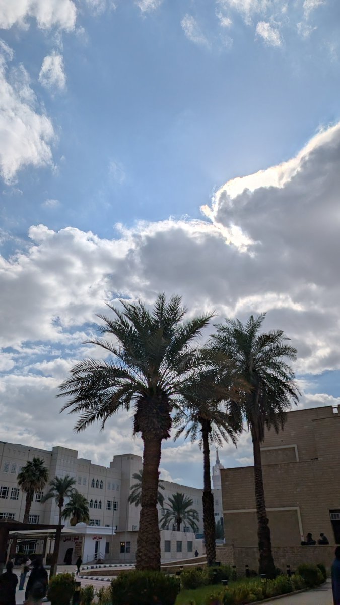 Neem_489's tweet photo. مقتطفات من أول أسبوع اختبارات ✨✨
2025.12.18 https://t.co/evJ4JJLXgs