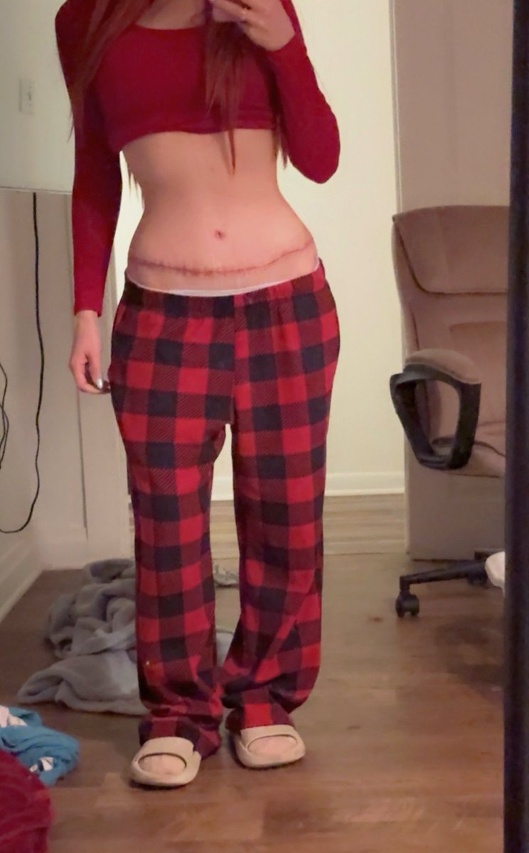 clover🪽💤 tweet media