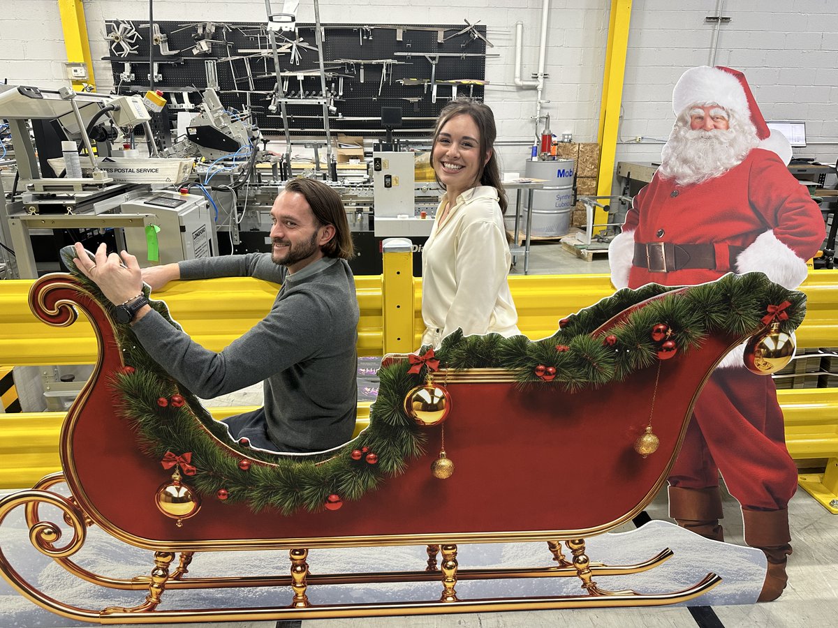 Another long-standing tradition…our sales team treating the entire Hatteras crew to a holiday lunch. A small gesture that speaks volumes about teamwork and appreciation.