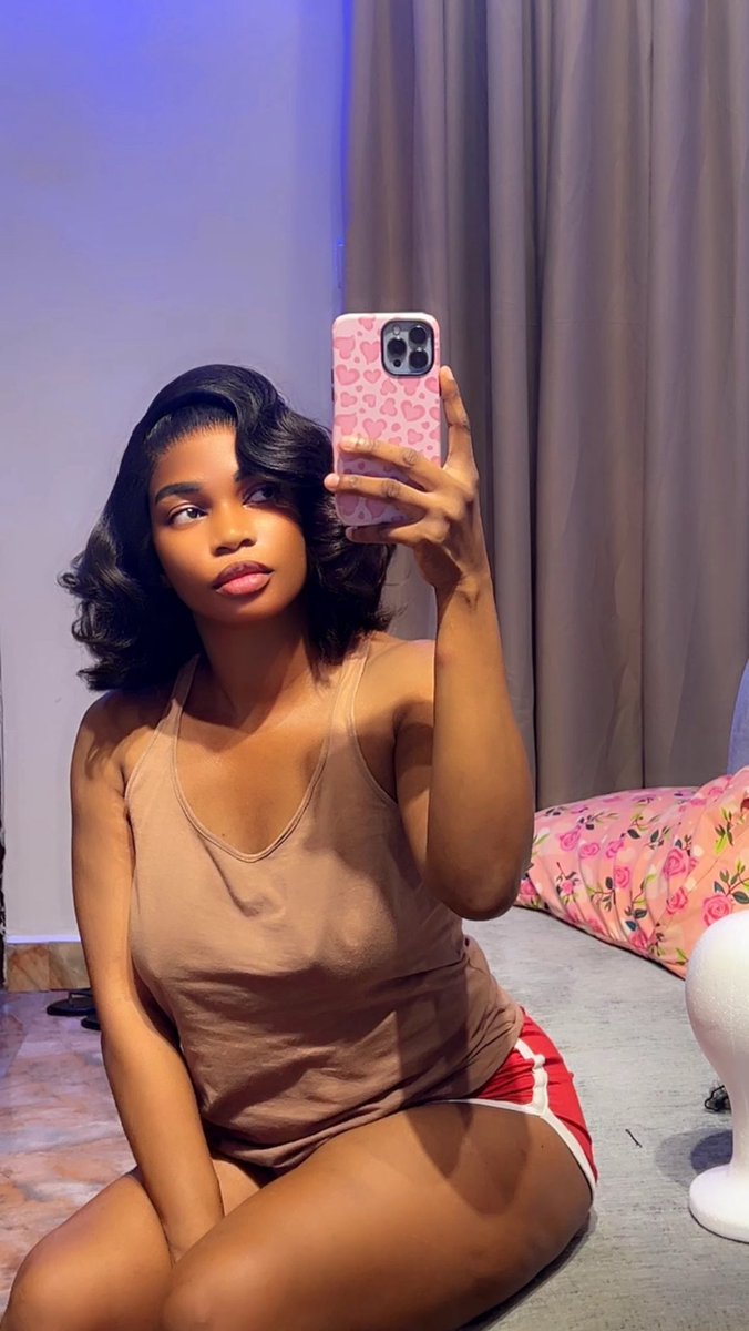 Fine_girlrita tweet media