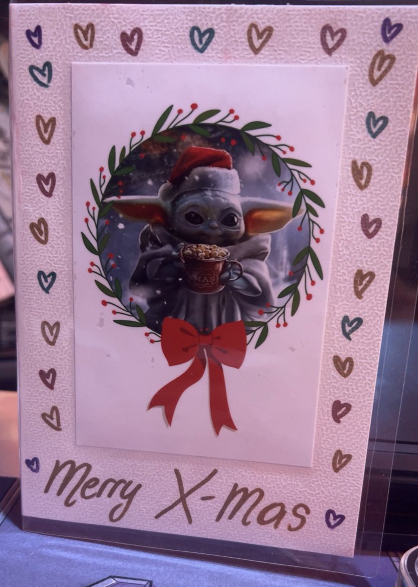 MidgeyMoo tweet media