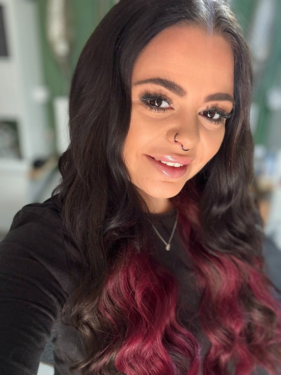 KayceeJay_x's tweet photo. Felt cute, might delete later 😉😅

Who’s looking forward to the weekend? ❣️ https://t.co/rOSO03f4j9