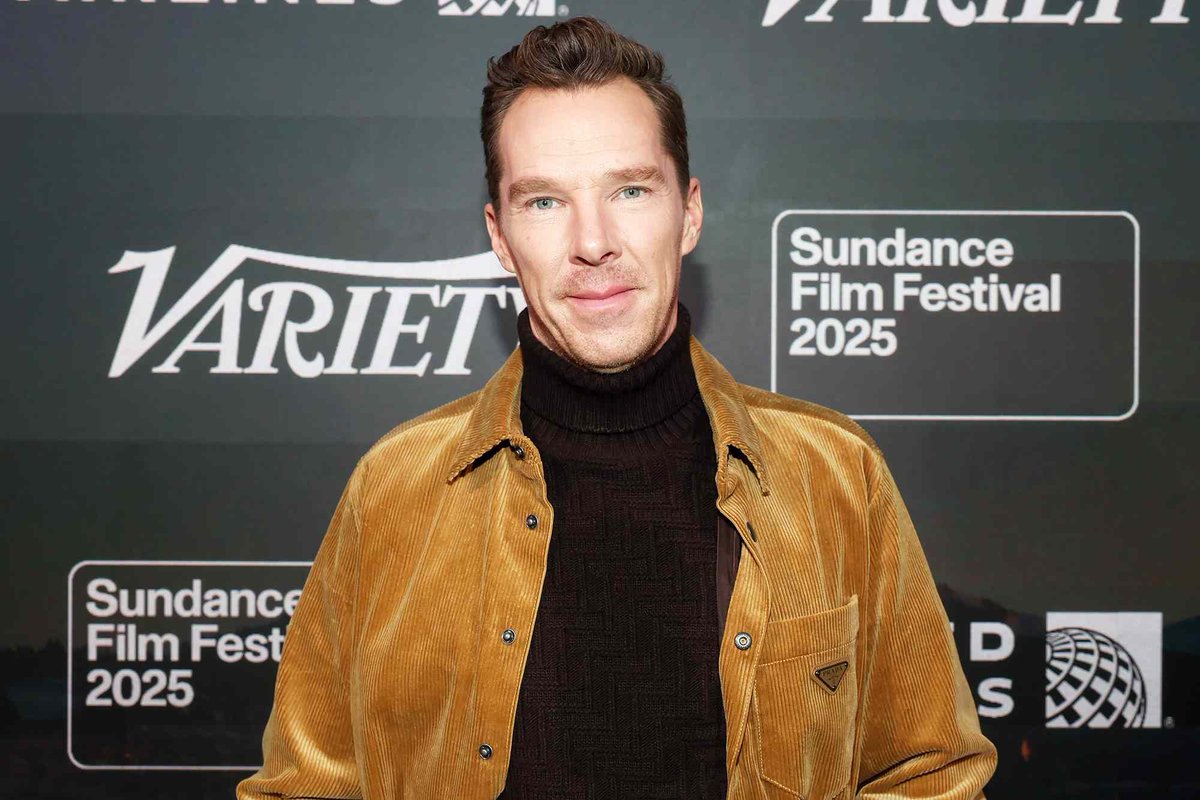 TimTietjens's tweet photo. #BCAdventCalendar2025
#ColourBatch19 #BenedictCumberbatch
🌞This jacket fits incredibly well for the Sundance Film Festival🧡 https://t.co/Pt8wwrNOu7