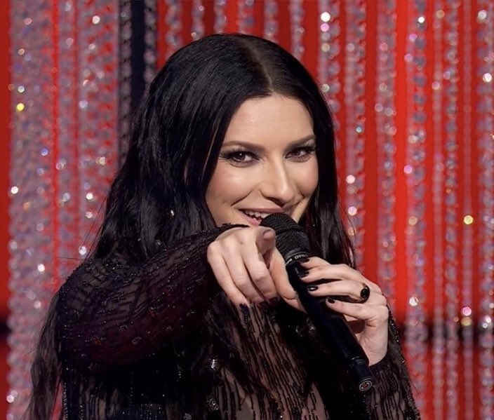 viva la música y viva Laura Pausini