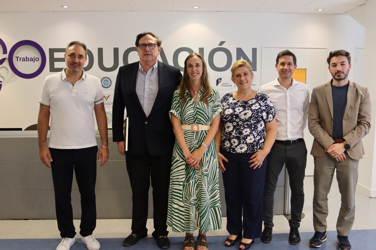 Encuentro internacional en el Centro de Simulación.🇦🇷🇺🇸

Recibí a Ronald Packard, CEO de Accel School, organización que gestiona #escuelas chárter #públicas en EE. UU.

#Innovación, práctica y una mirada global sobre el #futuro del #trabajo. 🌎