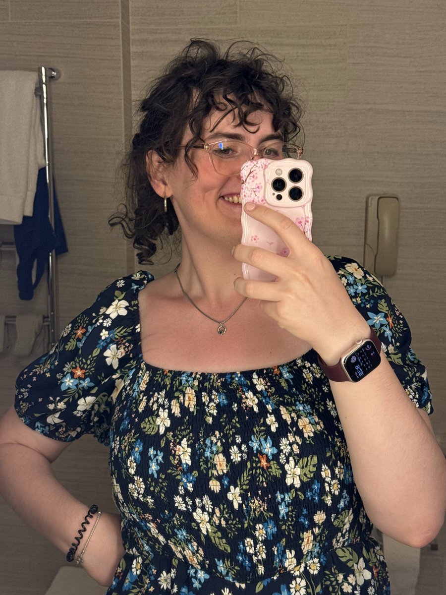 RyLovesCornChip's tweet image. didn’t take nearly as many as other years but i’m really happy with the ones i did take 🙂‍↕️