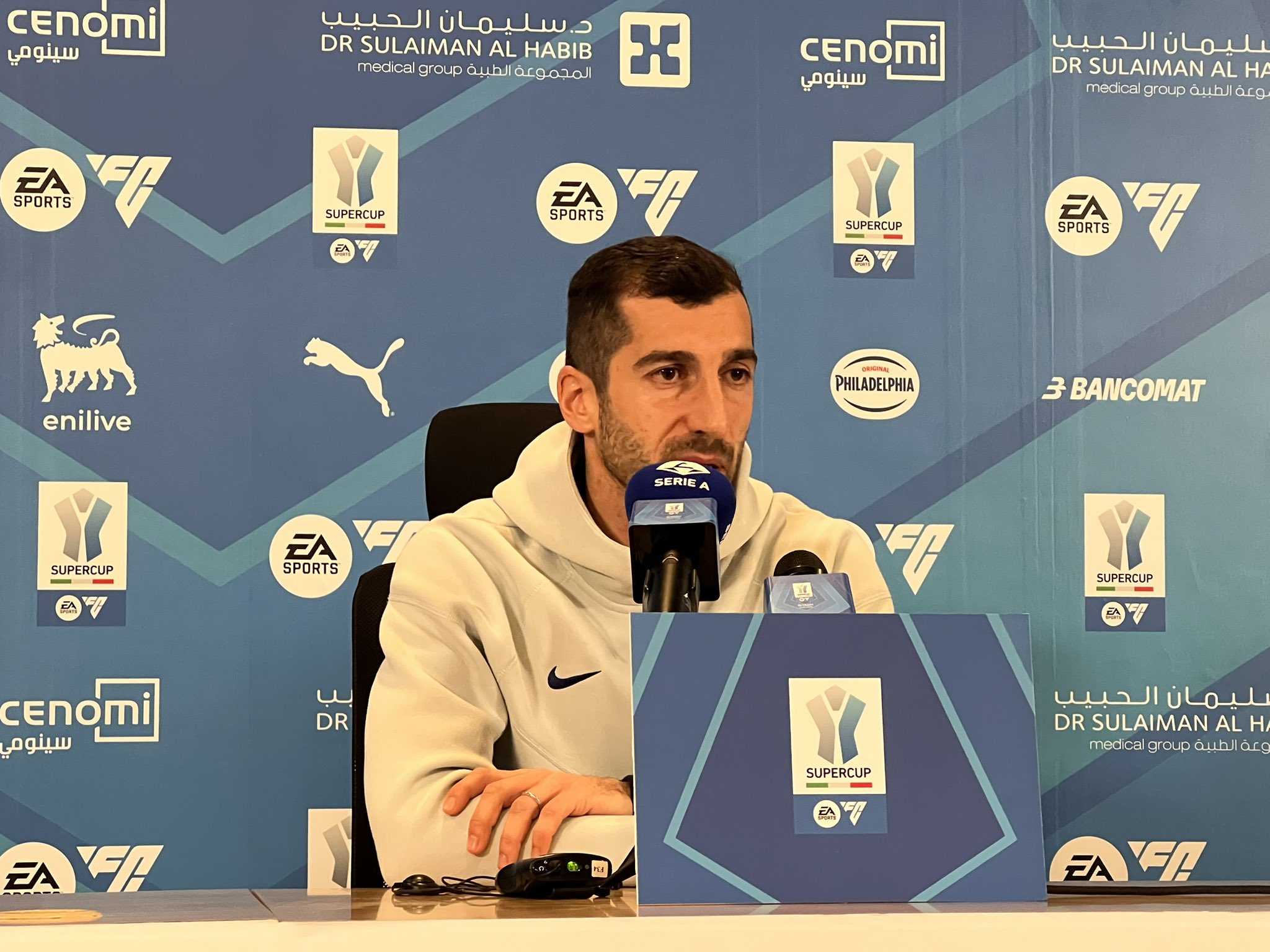 هنريك مخيتريان لاعب فريق إنتر ميلان في المؤتمر الصحافي: -لا استطيع تحديد سبب خسارتنا أمام بولونيا، لكن يجب علينا أن نعمل بجد ونستمر بالتدرب. #بولونيا_إنتر_ميلان 