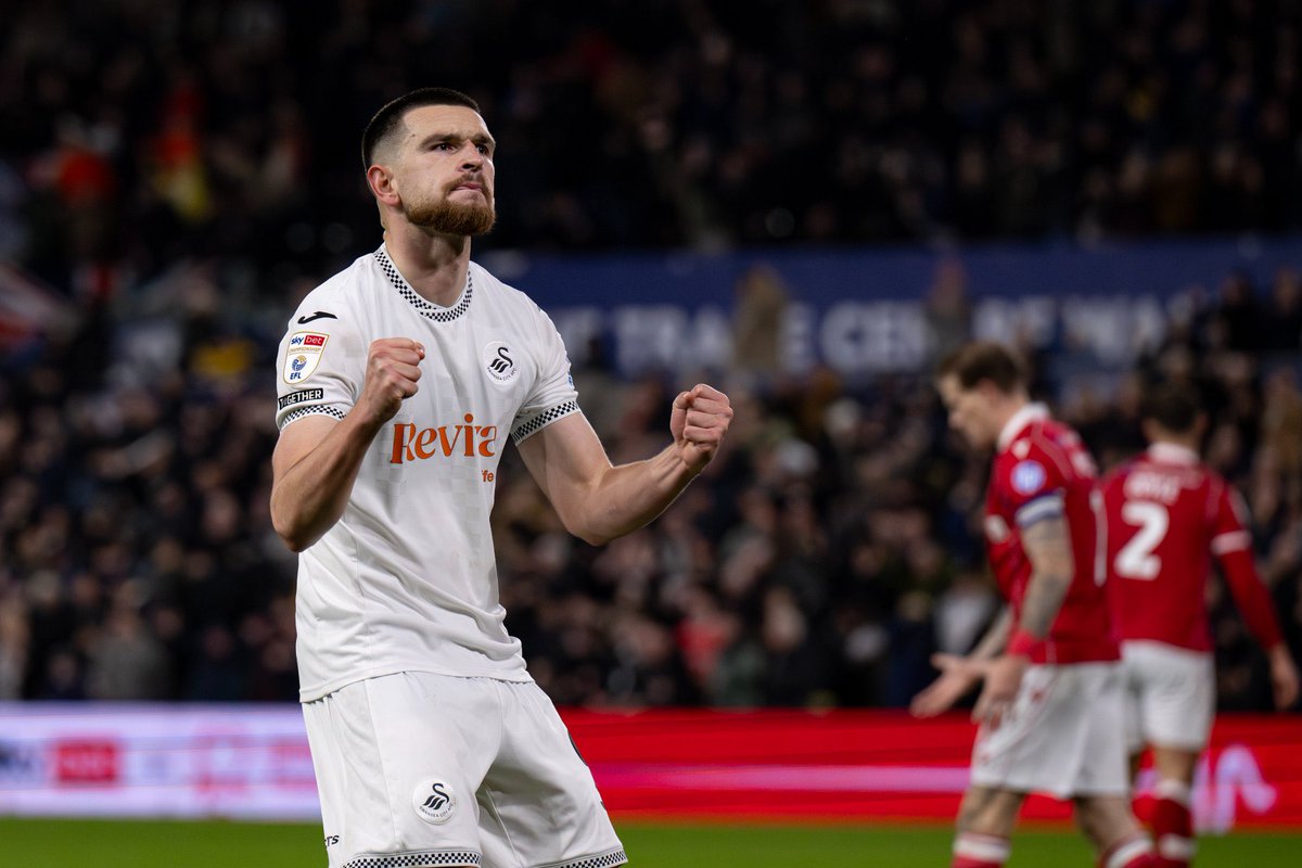 JordanWebber96's tweet image. FT: Swansea City 2-1 Wrexham.

Žan Vipotnik - 70’
Adam Idah - 90’

The pride of Wales! 🦢🏴󠁧󠁢󠁷󠁬󠁳󠁿