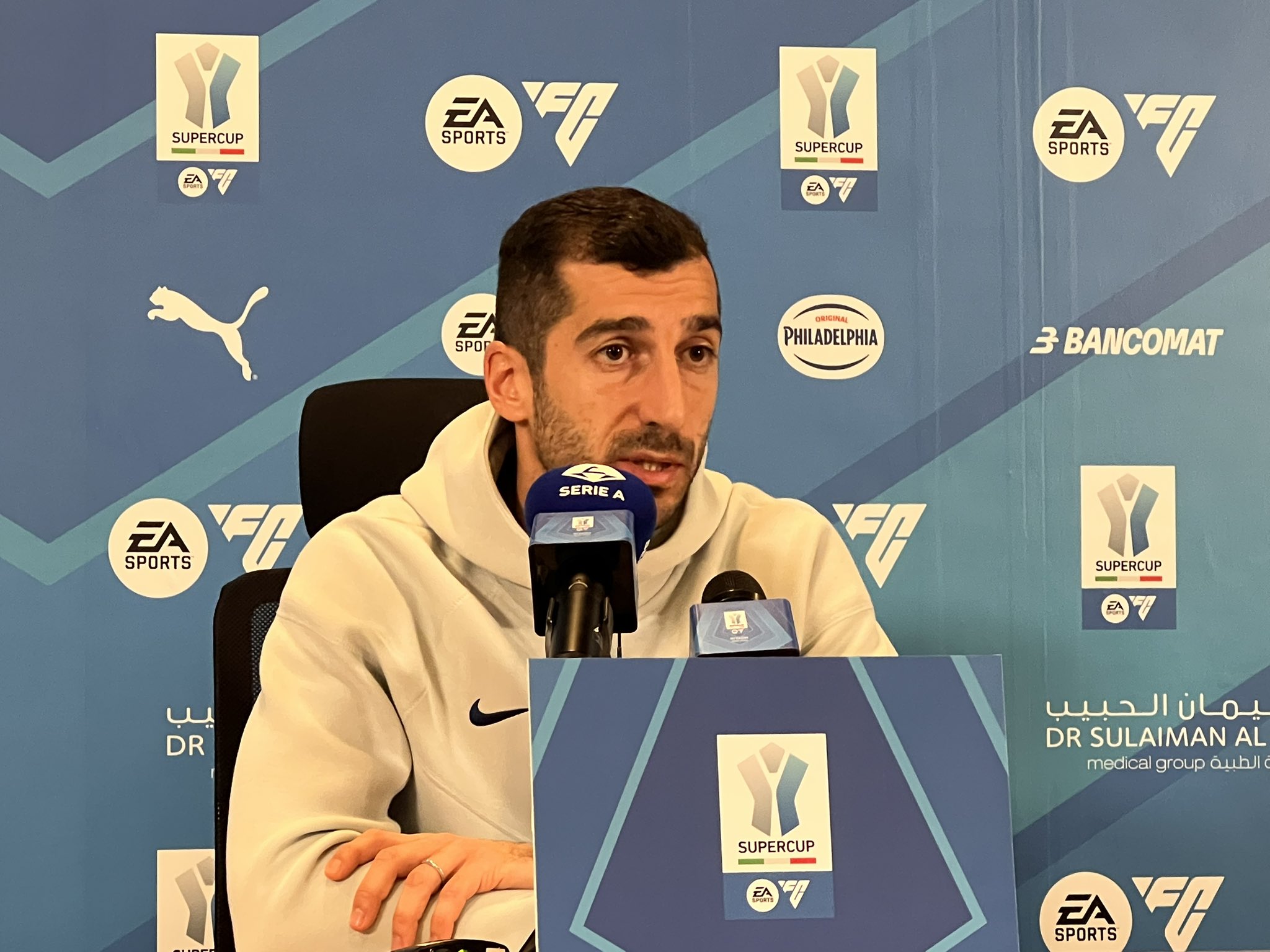 هنريك مخيتريان لاعب فريق إنتر ميلان في المؤتمر الصحافي: -كنا قد حضرنا أنفسنا بقوة لهذه المباراة، لكننا نعلم أننا نواجه صعوبة في التسجيل وإنهاء الفرص، ويؤسفنا عدم تمكنا من الفوز، ولا ننسى أن بولونيا فريق جيد جداً. #بولونيا_إنتر_ميلان 