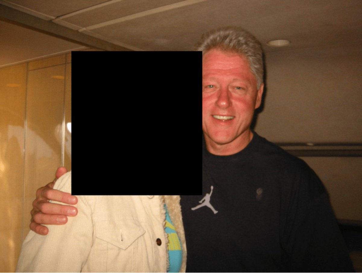 rapgamebobsaget's tweet photo. Bill Clinton with ANOTHER victim on the Lolita Express #EpsteinFiles https://t.co/oG45wEfUkN