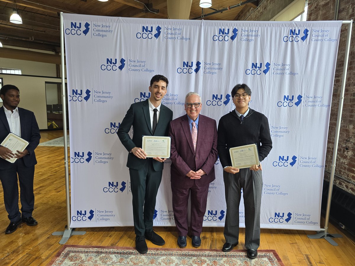 NJ's Community Colleges tweet media