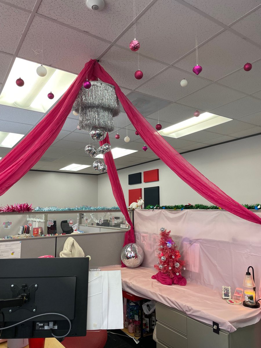 It’s officially ho-ho-holiday season at ICON! 🎄 As we count down the days to Christmas, we added a little extra cheer with some friendly holiday competition.

🎁 Best Cubicles: CSR Team
🎄 Best Ugly Sweater: Nimsy
🍪 Best Dish: Ada