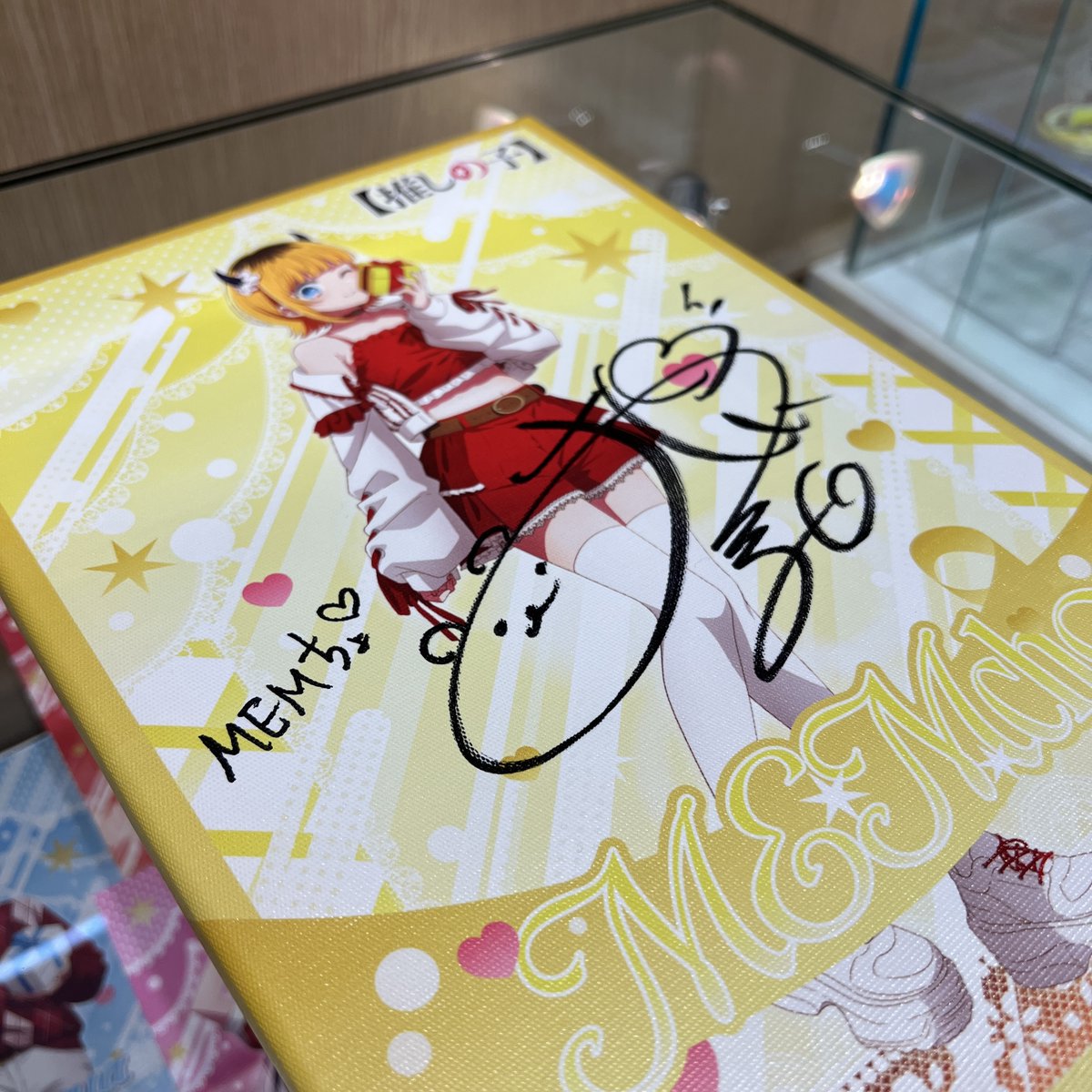 POP UP会場に直筆サイン⁉️》 ・伊駒ゆりえさん ・潘めぐみさん