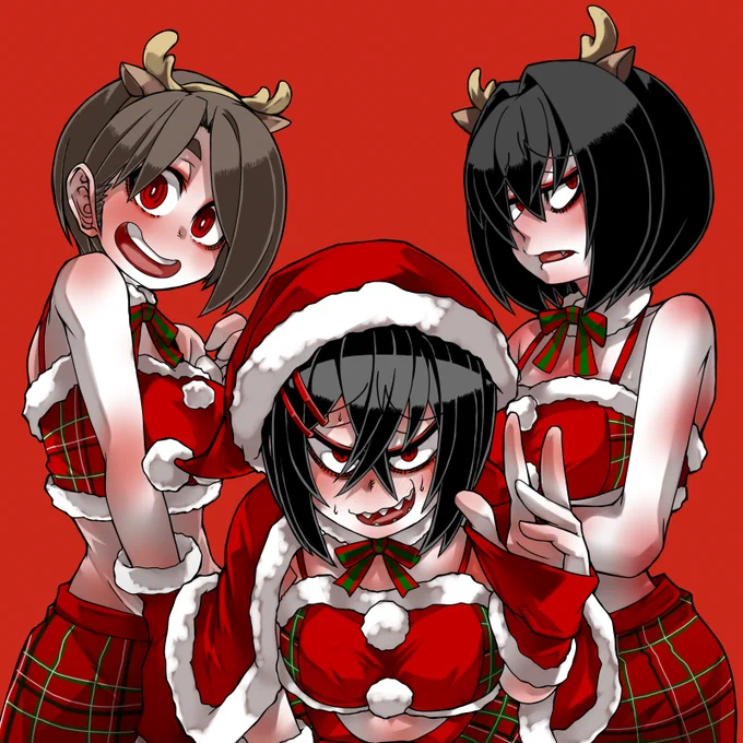 昔からサンタ服と巫女服が好きなんだけど赤いからかも 年末年始は赤に染まる(誇張表現)。