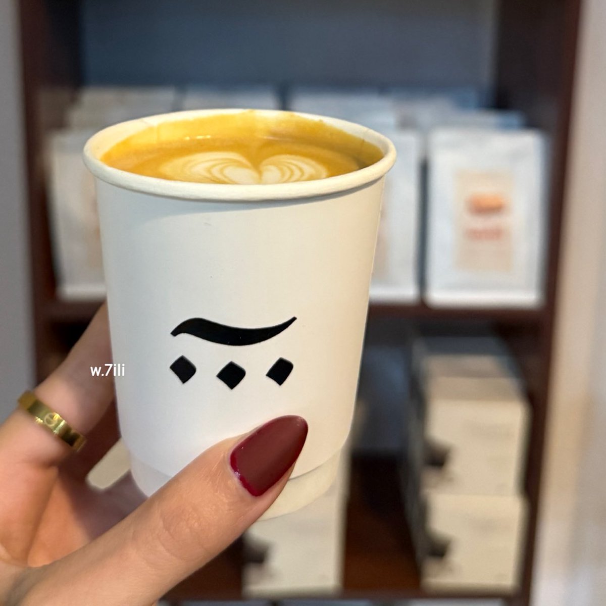 رايحه المعرض عشان اتقهوى🫣
#معرض_جدة_للكتاب_2025