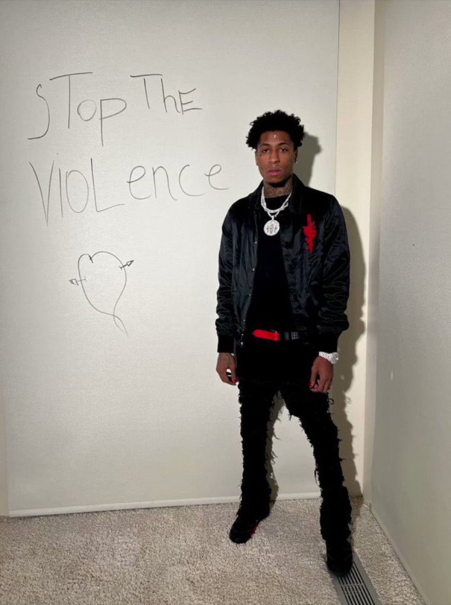 RealQuickMis's tweet image. NBA youngboy tried stopping the violence years ago and they laughed now every rapper talking about “fuck the streets”