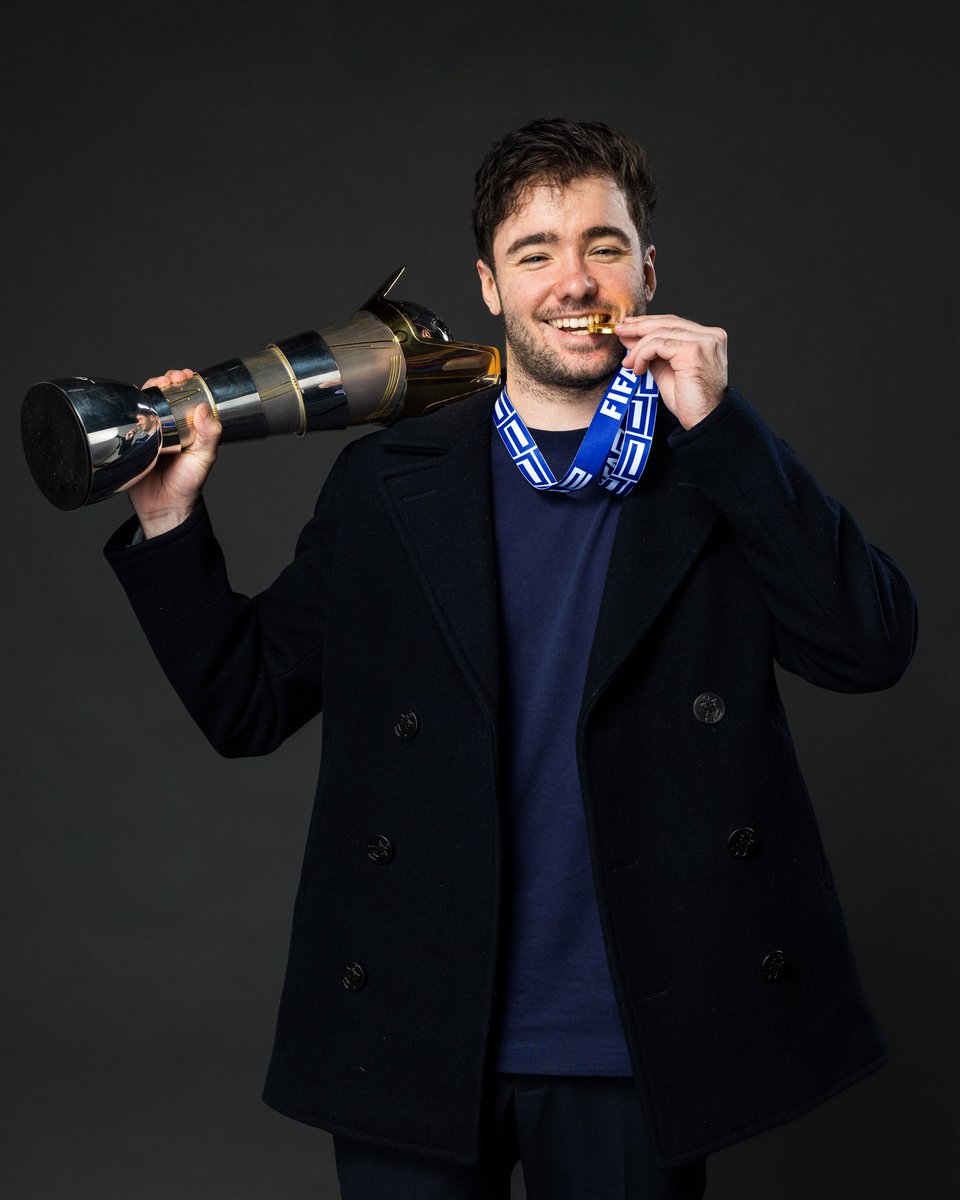 L.E.G.E.N.D 👑

Coach <a href="/Ferra_RL/">Ferra</a> 💼🇫🇷