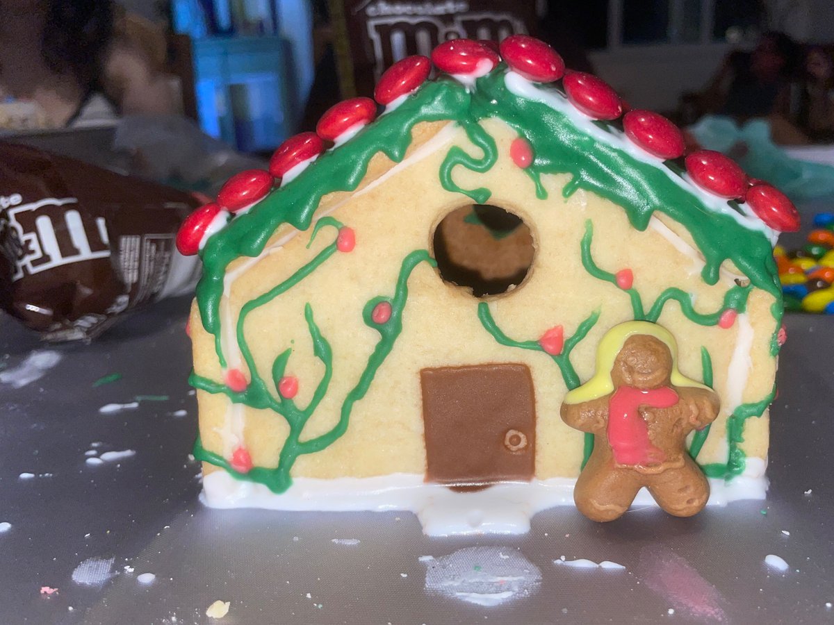 goddesscftiming's tweet image. happy swiftmas