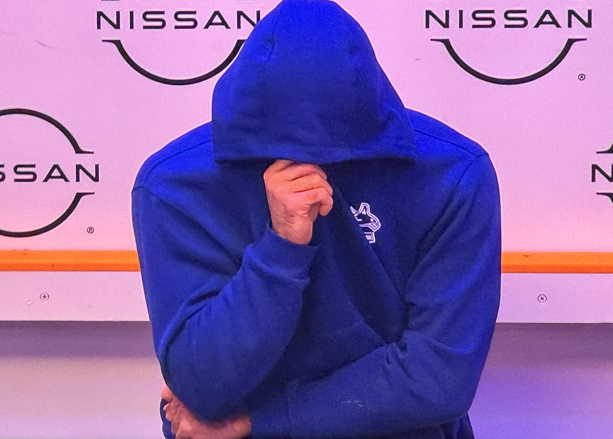 genuinely will not survive if kief gets traded
@canucks pls don’t do this to me