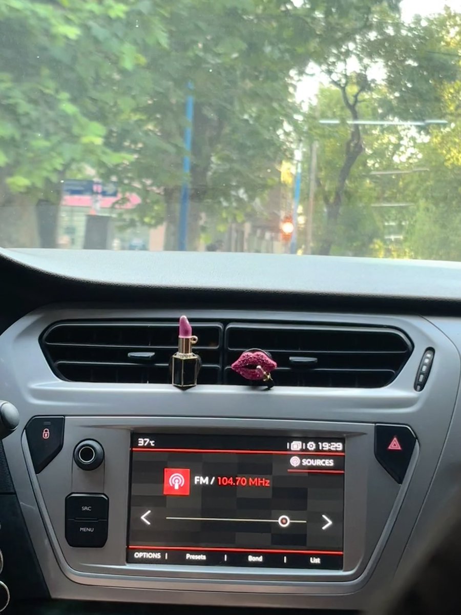 nono la reinota que me tocó de uber hoy 💋
