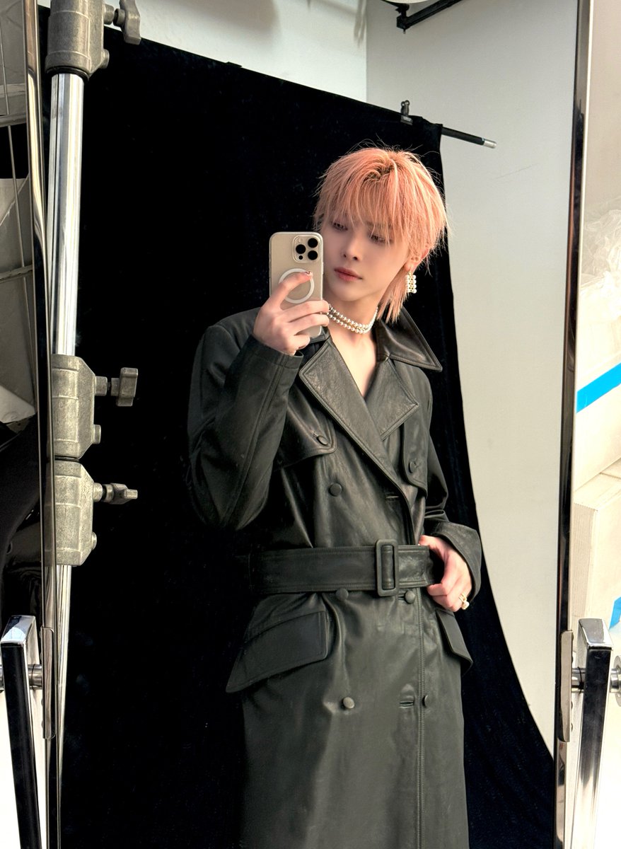 🌐 [WEVERSE] 251220 #NICHOLAS Post 🍓 