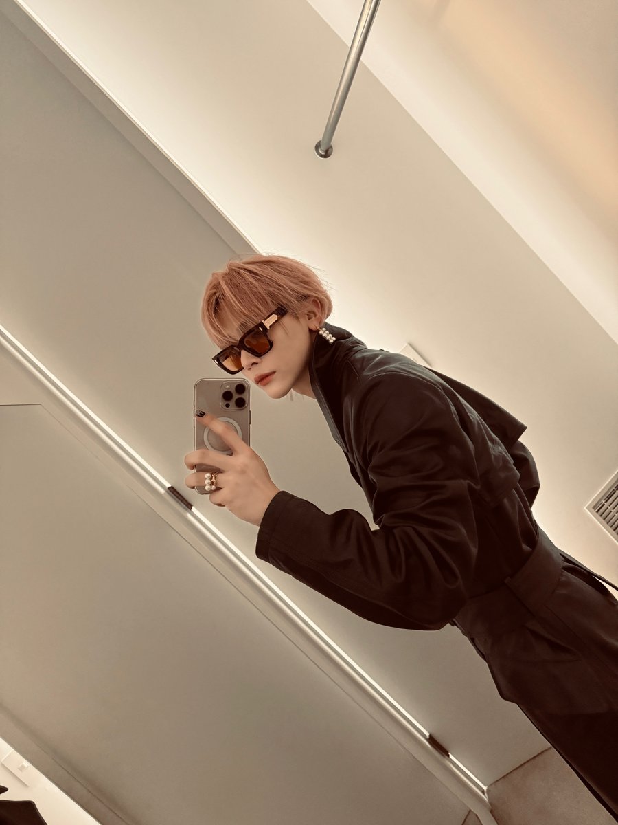 🌐 [WEVERSE] 251220 #NICHOLAS Post 🍓 