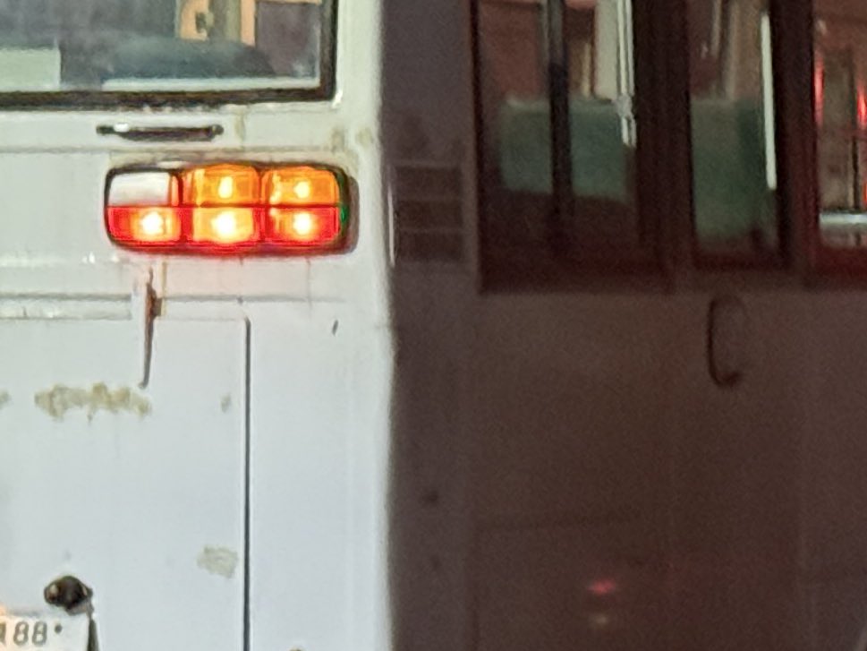 さんちゃん A girl on a large bike She can't ride a Cub - YouTube