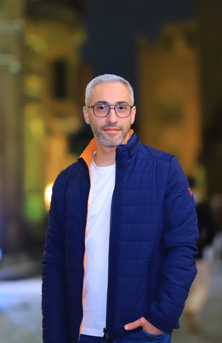 December 20 .. 🎈
بداية عام جديد في حياتي ..
فيارب .. بارك لي فيه وحقق لي ما أتمنى
#birthday
#December