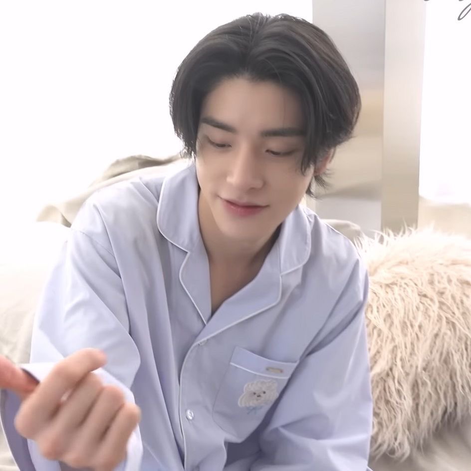 patchypaws's tweet image. literally joeyhue yay