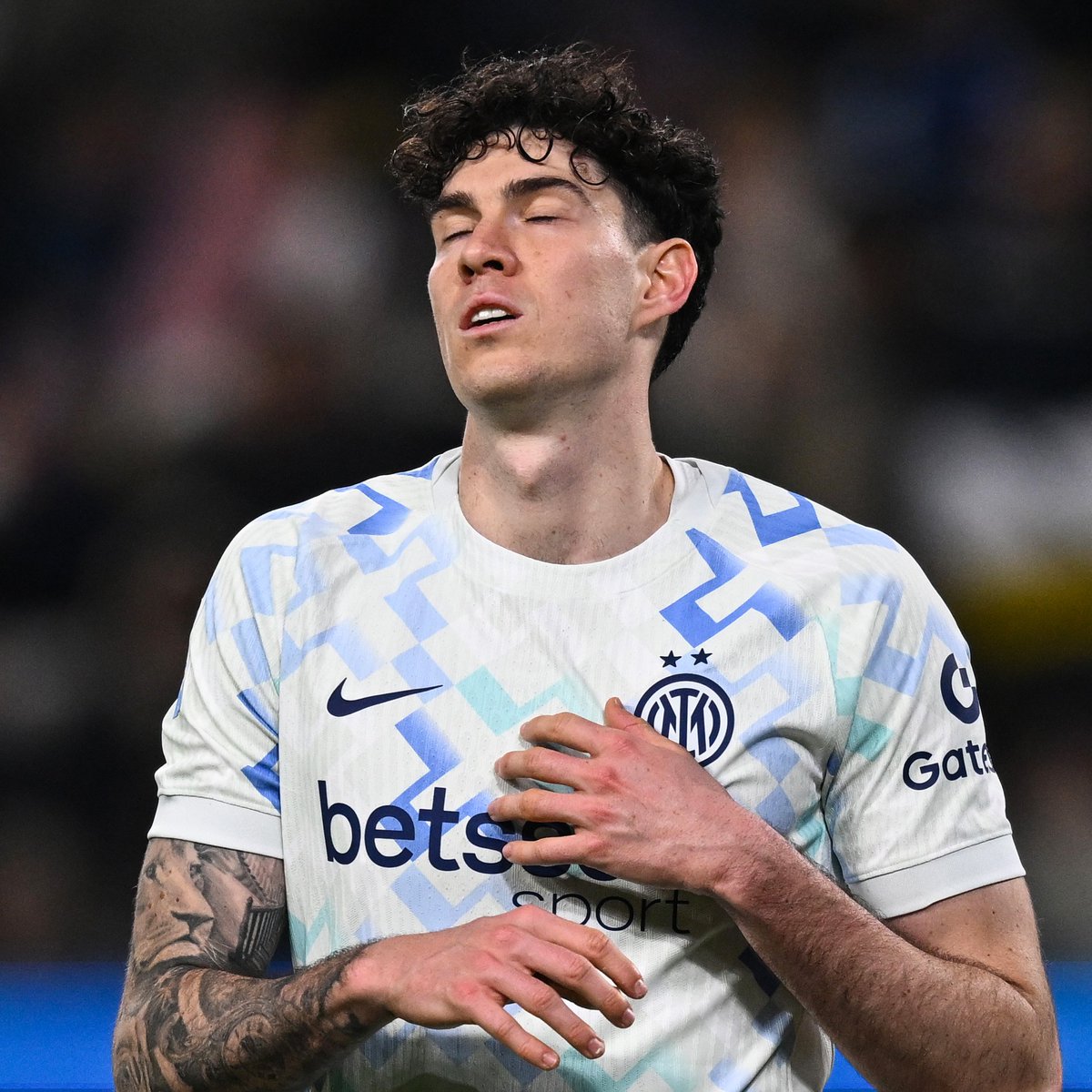 TouchlineX's tweet image. 🚨 Inter Milan in 2025: ❌

• Semi-final loss vs Milan in the Cup
• Lost the Serie A to Napoli for 1 point
• Humiliated by PSG in the Champions League final
• Loss vs Bologna in the Supercoppa semi-final