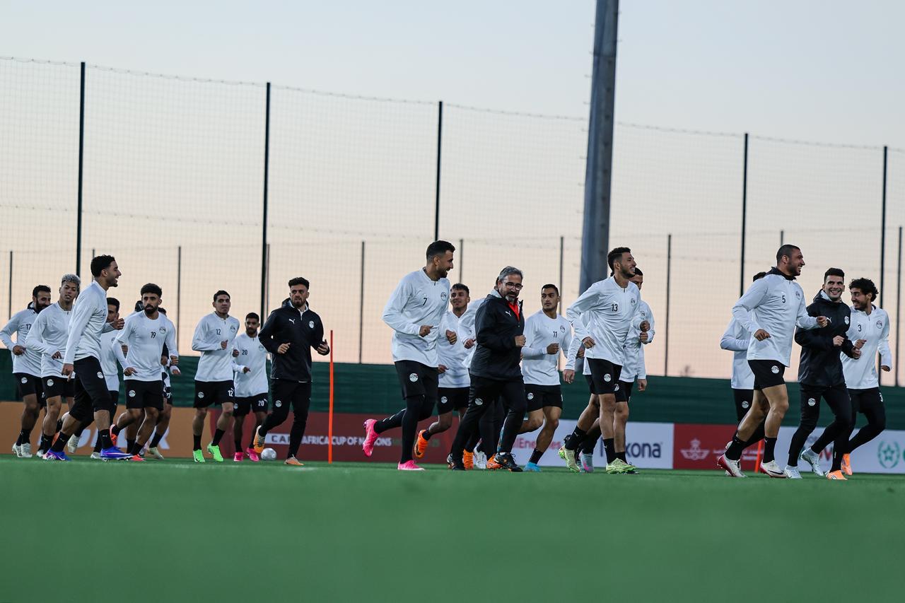 من يسجل هدف منتخب مصر الأول في أمم أفريقيا؟. محمد صلاح. مصطفى محمد. أحمد سيد زيزو. عمر مرموش. محمود تريزيجيه 