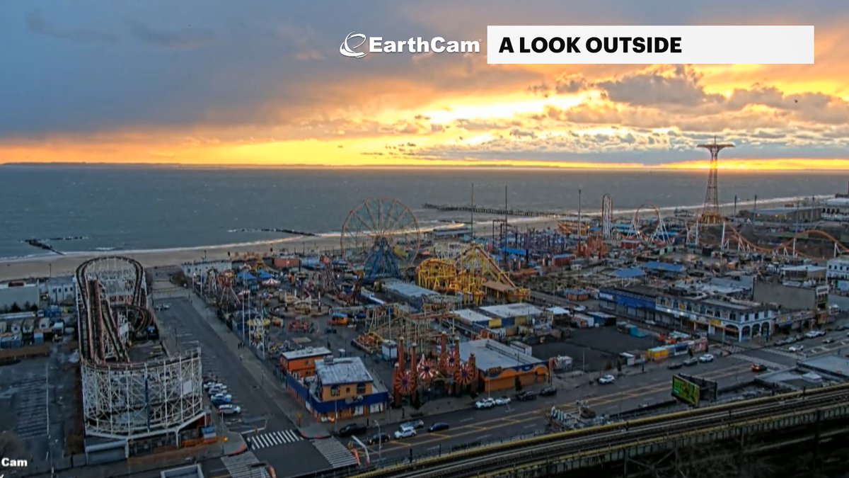 SkylerDayWX's tweet image. A nice sunset display over Coney Island following severe storms rolling through