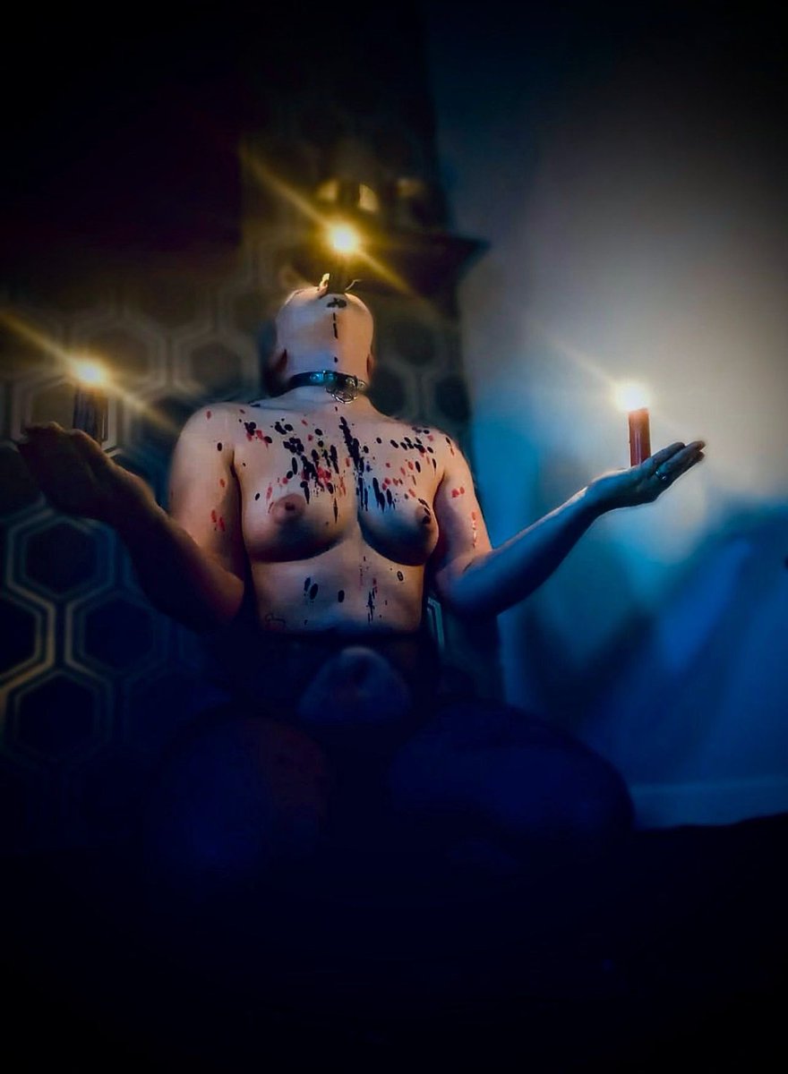 Doesn't <a href="/Propertyofmrg/">MrsG</a> make a good candle holder? 

#bdsm #waxplay #RACK #Maledom #Ownedsub
