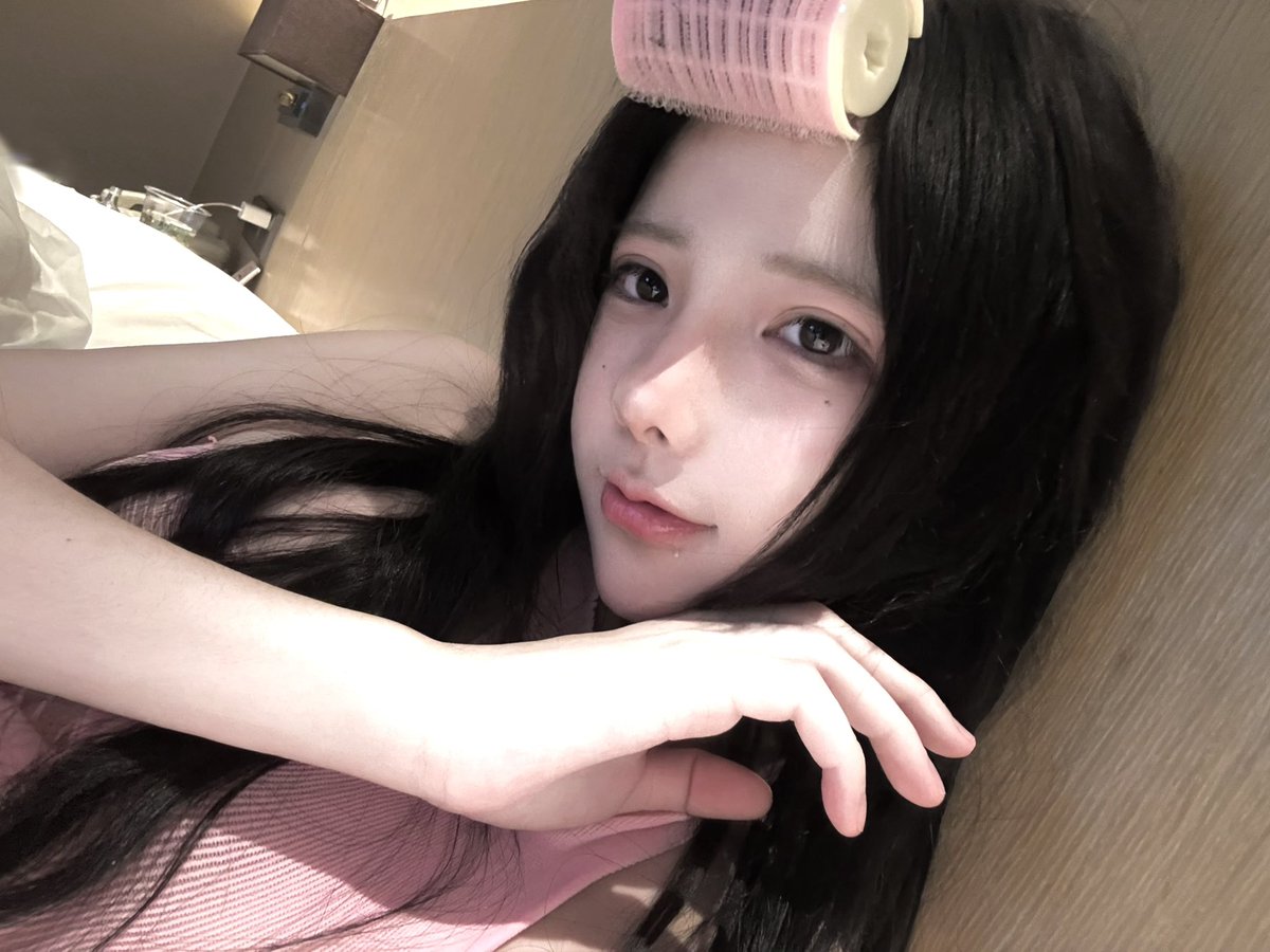 福利姬我咋哭了分享的黄推图片1 - 网红私拍内容