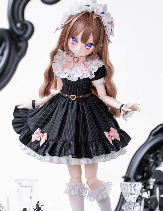 入荷情報】 DOLK SELECTより、40cmドール用ドレス『ブリム付き