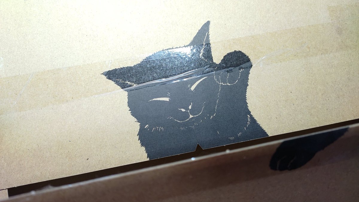 けいと屋ニコルさんでカレンダーを買ったら可愛いネコポスで届きました🐱関西限定らしいけど全国展開して欲しい。何なら地域や季節でバージョン変えて欲しい。 