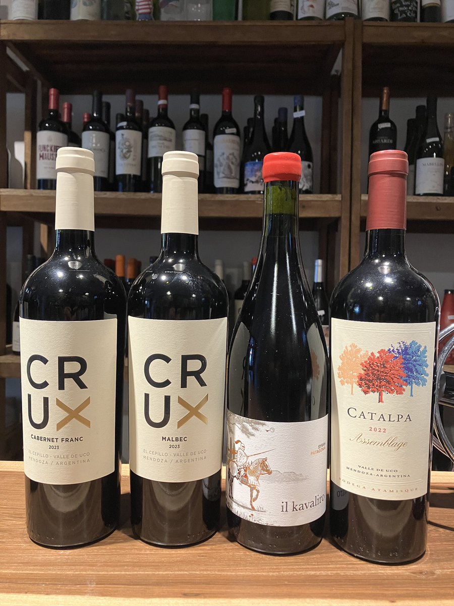 Lo nuevo en Paladar Noir! 
Linda selección! Vinos de Mendoza, Jujuy y Río Negro. 

Hoy estamos hasta las 20:30 hs. Mañana de 11-14:30 y sale veredita!!!