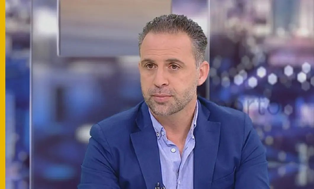 CabineSport's tweet image. 🚨 Penálti mal assinalado ao Sporting, diz o diretor técnico da Arbitragem Nacional:

"Processo demorou um tempo excessivo e há etapas que devem ser analisadas. Para nós, João Pinheiro tomou a decisão correta em campo, ao não assinalar penálti. Não houve motivo para marcar grande…