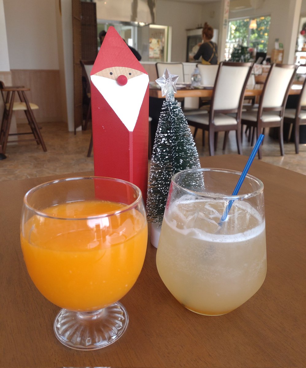 おはようございます😊

ついに大感謝祭始まりましたね〜🥺
今日は、0の付く日でお買い物日和🫶楽しみましょう💖

そして、約1年ぶりにアウトレット行くのでそれも楽しみ🥰時期的に人が多そうなので、家族みんなで栄養ドリンク飲んでから参戦します🤭

時間を見つけてお伺いしますね✨
素敵な週末を〜💞