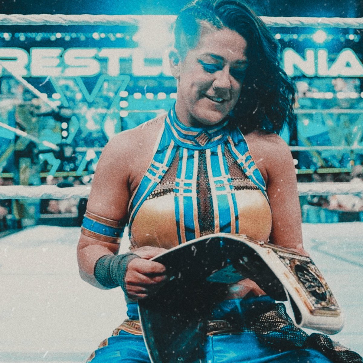 LilNovacaineX's tweet image. Siete años de duro trabajo... ¡y ahora soy campeón del mundo de nuevo! Esta sensación es increíble, pero es real. Es totalmente real... 

Truly thank you, Nova Empire.  Thank you for believing in your Mother Muerte🩸🖤 #AndNEWW #NewFrontierChampion