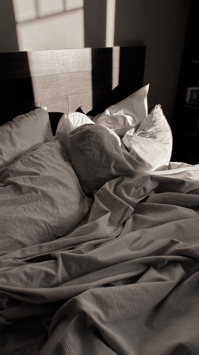 ofMenik's tweet image. ⠀  ⠀

Akhir pekan adalah jadwalku kembali muncul ke permukaan. Selamat pagi!

⠀