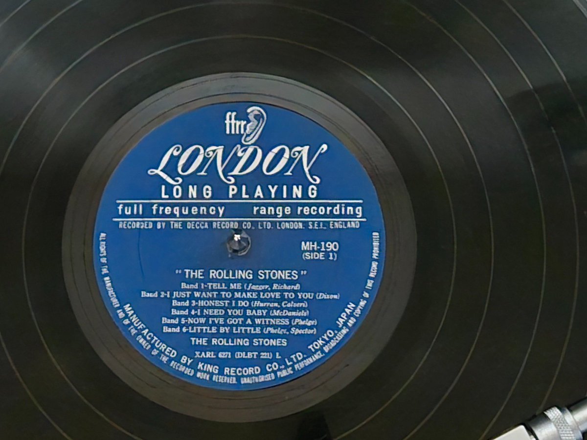 針を載せるとノイズがいっぱい キースは｢レコードのノイズさえ愛おしい